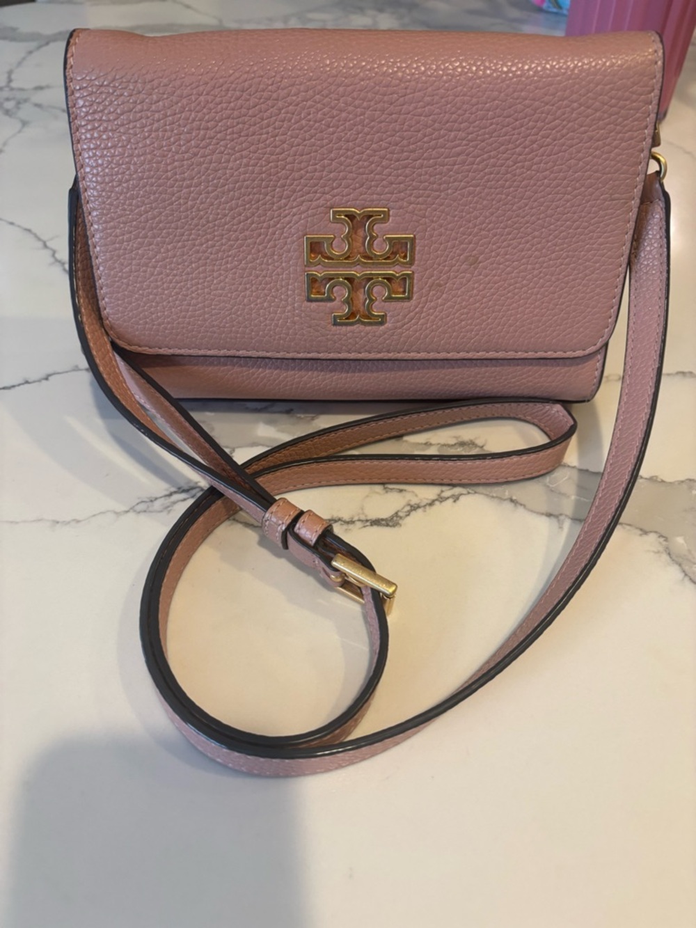 Tory Burch Pebbled Leather Crossbody in Dusty Rose with Gold Logo *stain front*